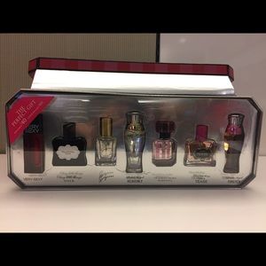 New Victoria's Secret 7 Pc. Mini Eau de Parfum Set